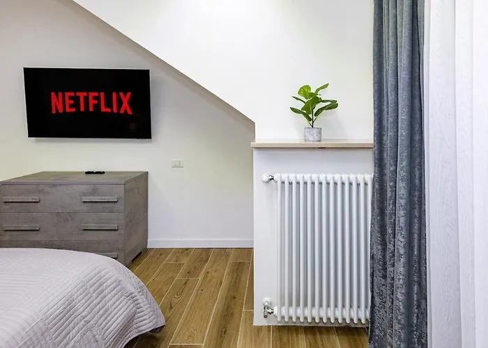 Apartament Comoda A Venezia Modern House *