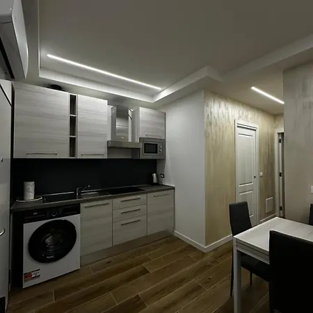 Апартаменты Comoda A Venezia Modern House Местре